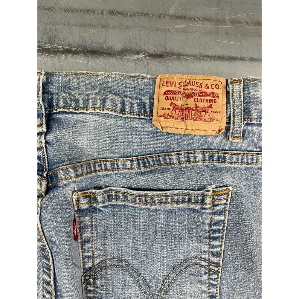 VTG Levis 550 Jeans Womens 12M 30X31 Blue Medium Wash‎ Denim Relaxed Boot Cut